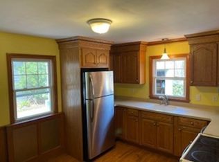 4 Deering Dr, Worcester, MA 01602