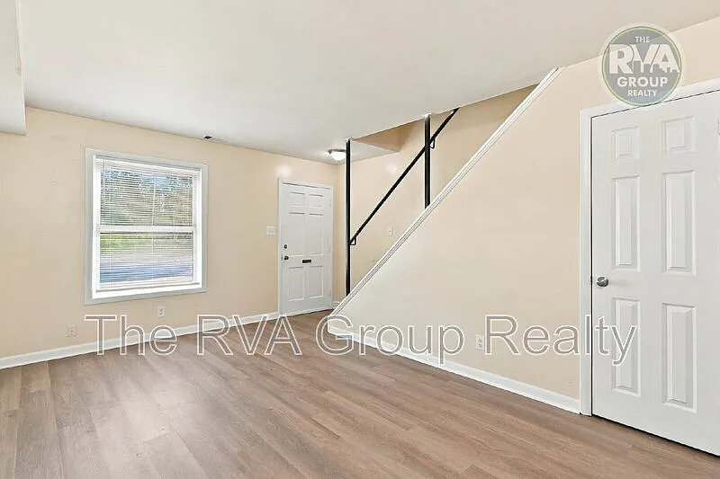 2 bed, 1.0 bath, 1000 sqft, $1,095 — Photo 4