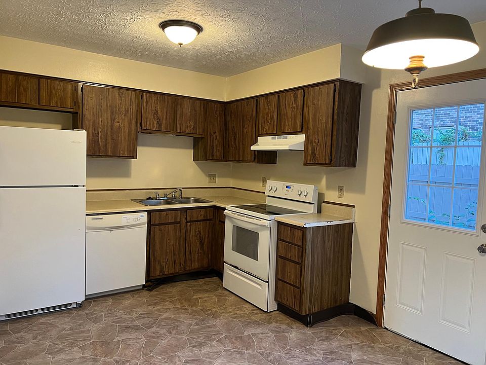 1st image of 3042 Sawdust Ln