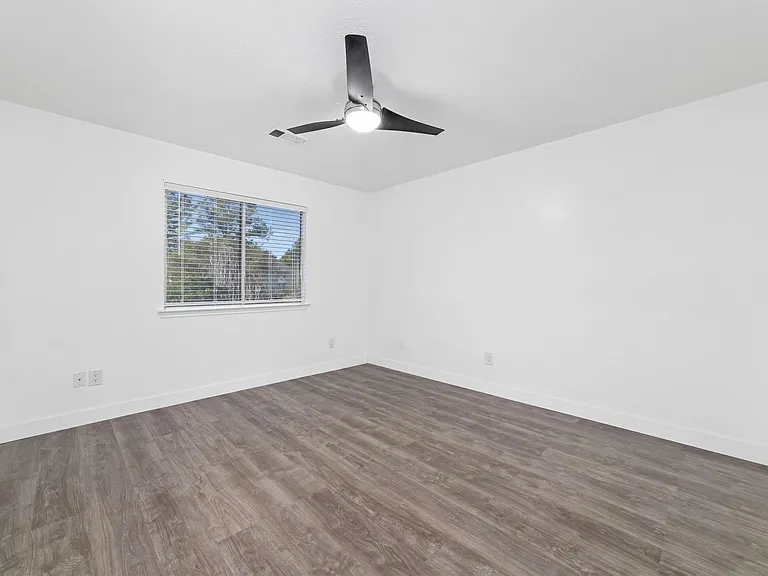 20415 Longspring Dr — Photo 11