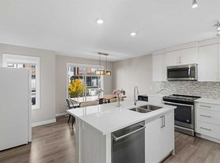 530 Sage Hill Grv E, Calgary, AB T3R 0Z8