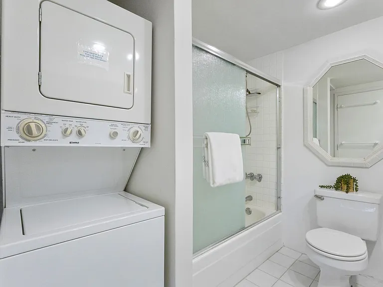 430 Lewers St #25E — Photo 19