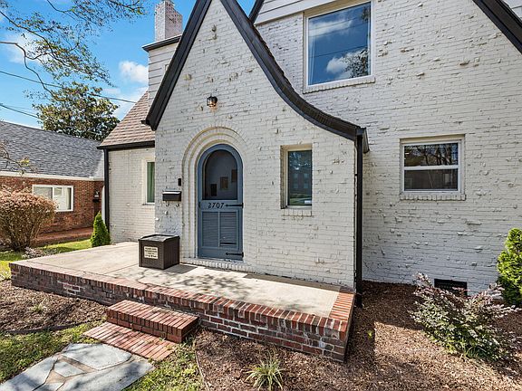 5th image of 2707 N Roxboro St