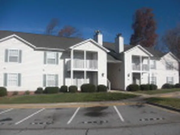 800G Sprull Ct, Greensboro, NC 27410