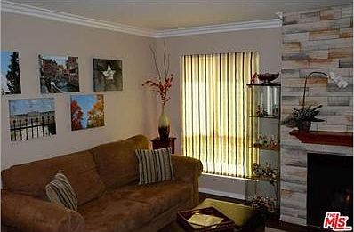4th image of 225 N Rose St Unit 305