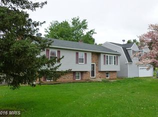40 N Houcksville Rd, Hampstead, MD 21074