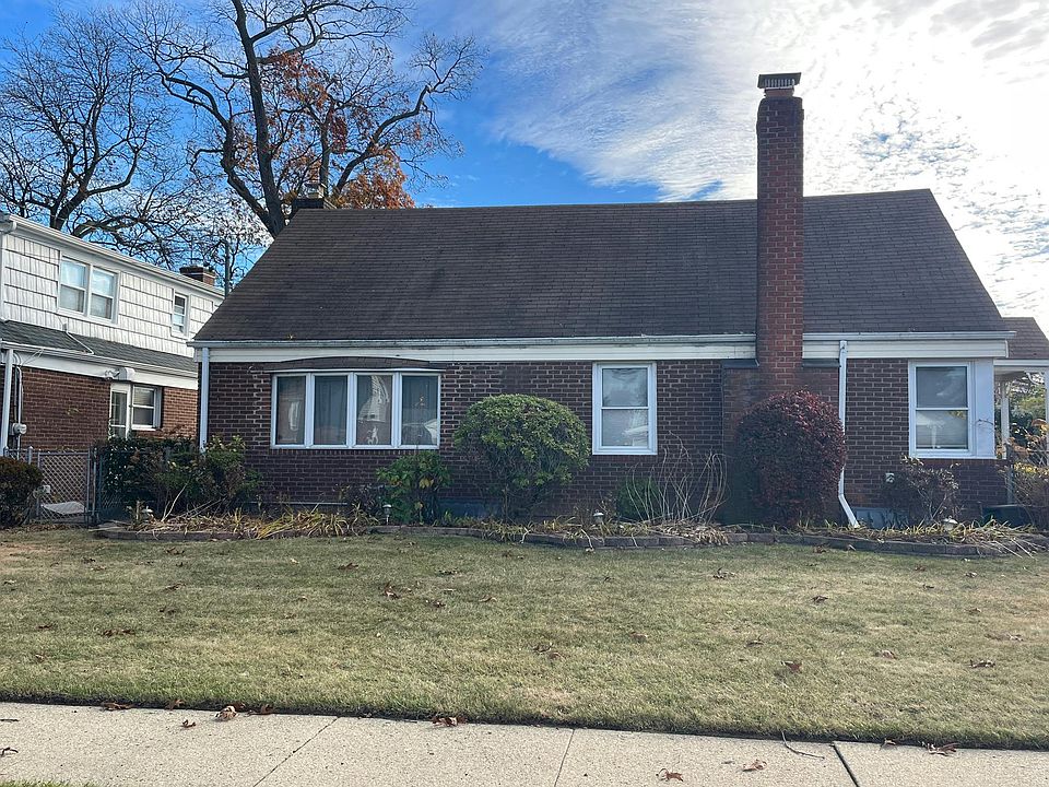 1st image of 33 Ridgewood St