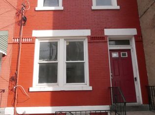 2402 West St, Union City, NJ 07087