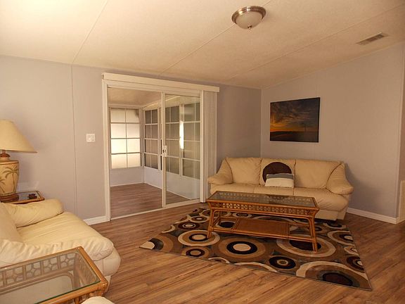 5th image of 17100 Tamiami Trl #105