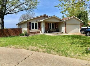 12 Sullivan Oaks Pl, Florissant, MO 63031