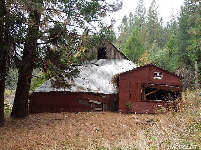 2nd image of 28 Museum Ln