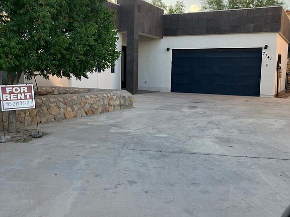 3rd image of 7741 Oak Landing Dr
