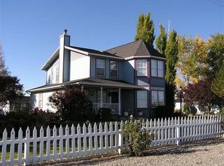 210 Densmore Ln, Yerington, NV 89447