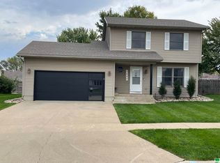1640 Sunset Dr SW, Le Mars, IA 51031