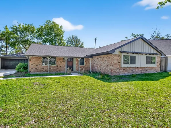 1906 Shadow Bend Dr, Houston, TX 77043