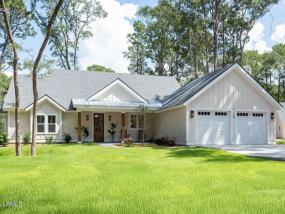 3rd image of 13 Woods Lane
