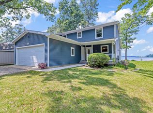 5092 Schrah Dr, Munith, MI 49259