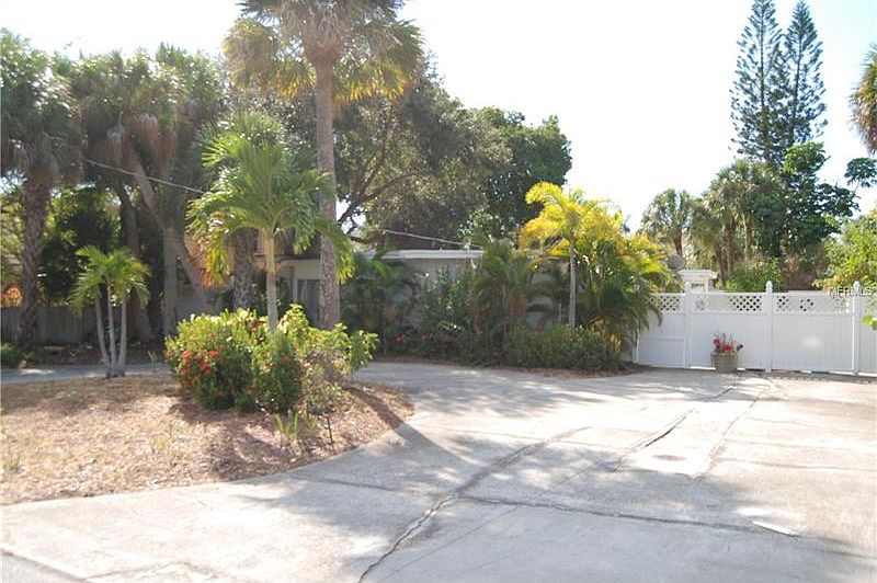 1st image of 5350 Calle Florida