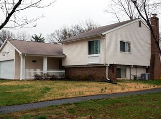 35 Thrush Rd, Sterling, VA 20164