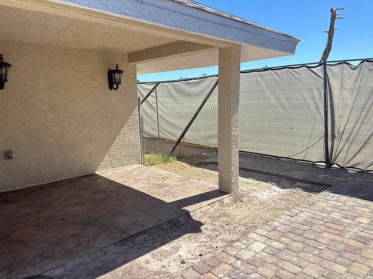 2047 Westwind Rd #1/2 — Photo 21