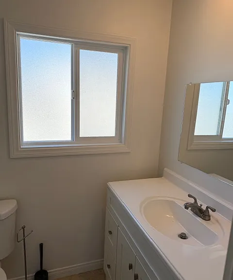 702 Manhattan Ave #D — Photo 3
