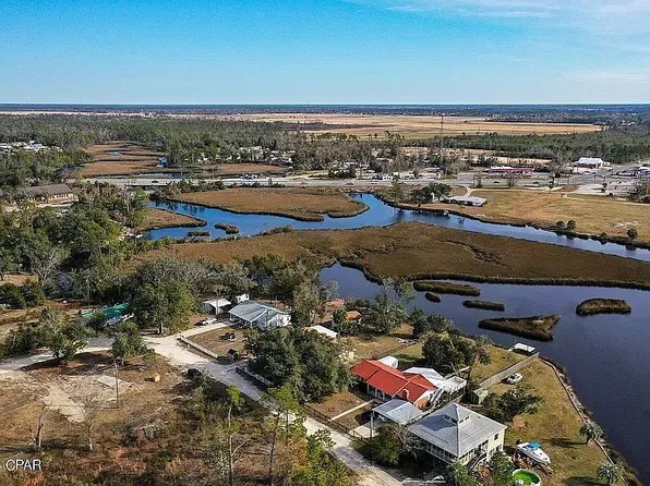 7424 Little Creek Cir, Southport, FL 32409
