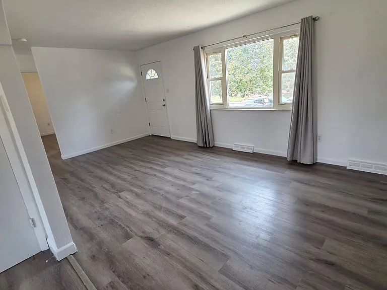 8552 Wagner Dr — Photo 4