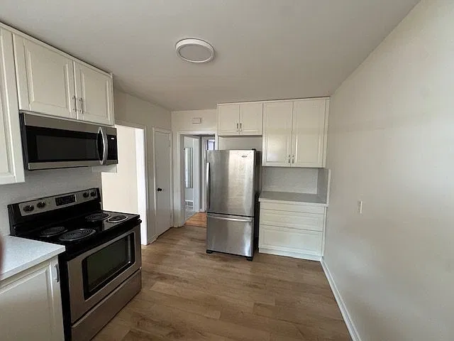 3 bed, 1600 sqft, $3,200 — Photo 4