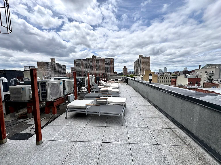 152 Boerum St #3B — Photo 11