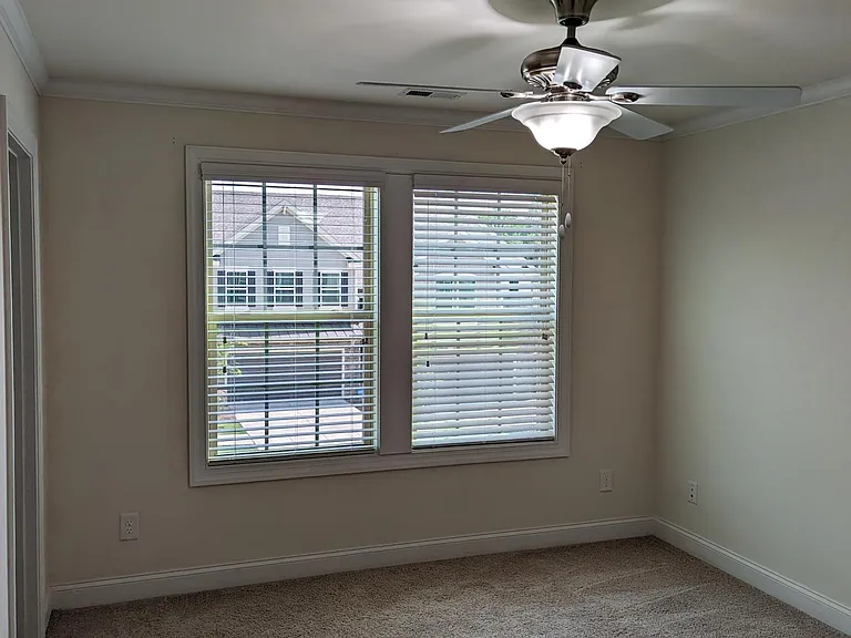 220 Alamosa Pl — Photo 24