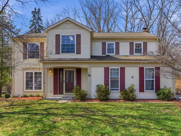 1267 Barneswood Ln, Rochester Hills, MI 48306