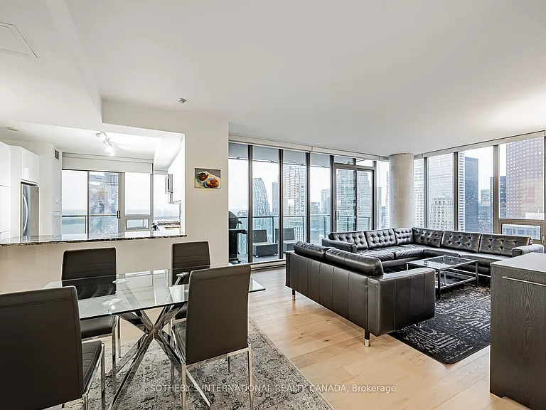 33 Lombard St #4301 — Photo 10
