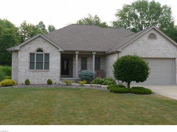 2nd image of 6521 Woodridge Way