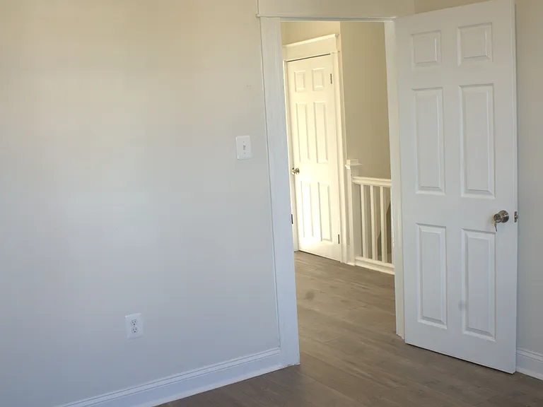 117 S Wickham Rd — Photo 75