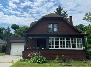 515 Pleasant St, Hudson, MI 49247