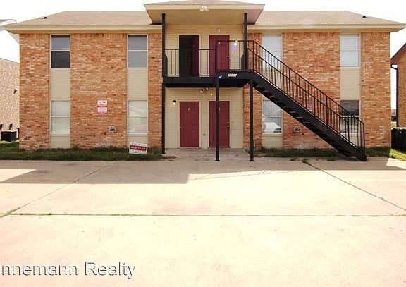 5th image of 1806 Windward Dr APT A