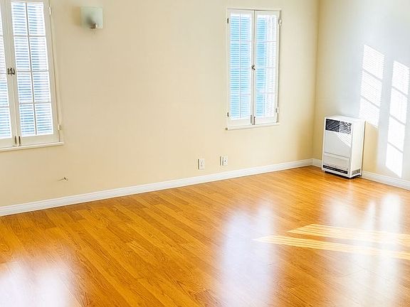 2nd image of 1153 N Vista St APT 8