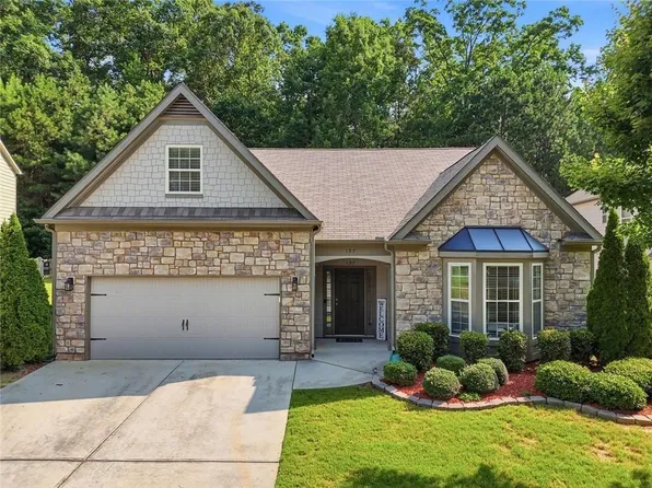 157 Red Fox Dr, Dallas, GA 30132