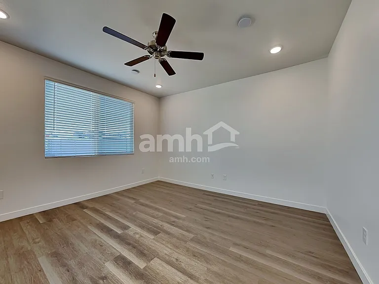 4536 S 98th Ln — Photo 7