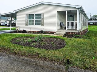 612 Primrose Ln, Mount Pleasant, PA 15666