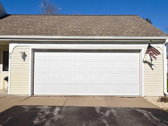 4th image of 92 Valley Trail Dr