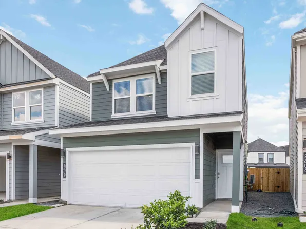 2613 McHenry Landing Ln, Houston, TX 77051