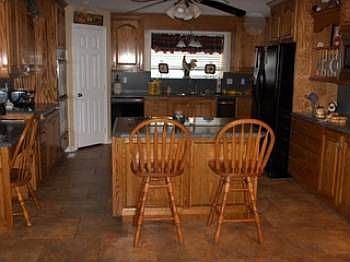 4th image of 9846 S Country Bend Dr