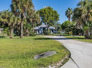 161 18th Ave NE, Naples, FL 34120