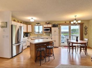 78 Evergreen Cir, West Fargo, ND 58078