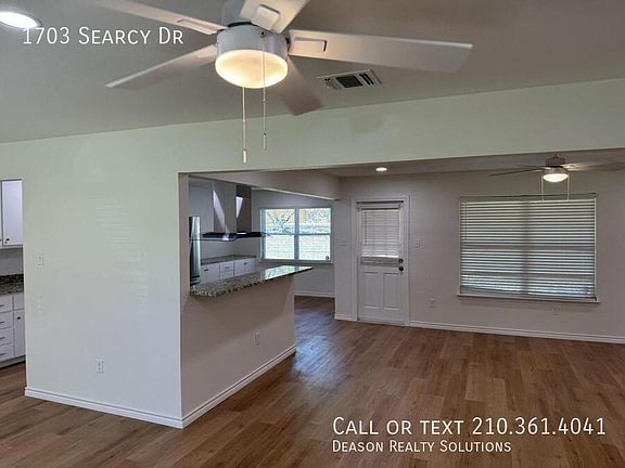 5th image of 1703 Searcy Dr