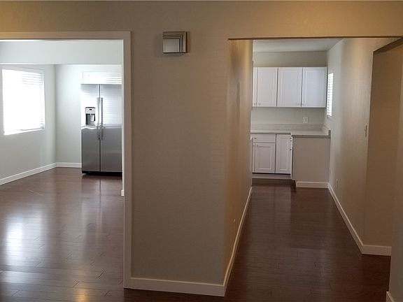 4th image of 821 117th St S