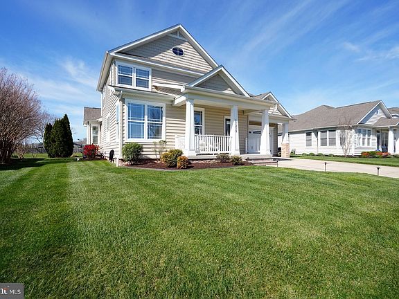 2nd image of 17359 Graceland Dr