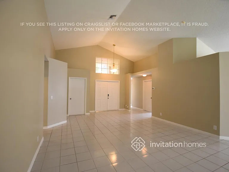 2016 Cove Ln — Photo 2