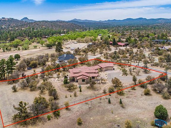 4th image of 2095 N Old Kettle Dr